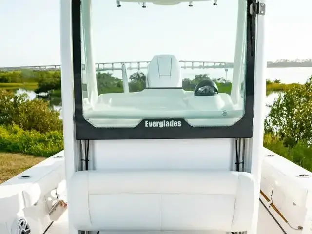 Everglades Boats 253 CC