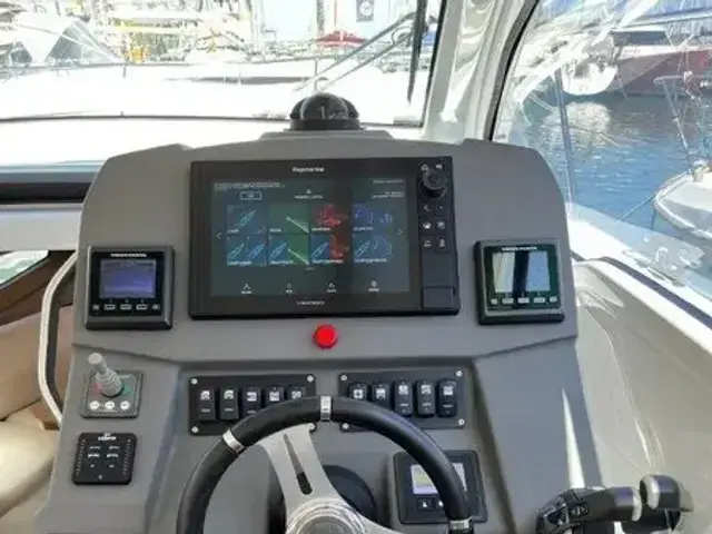 Azimut Atlantis 34