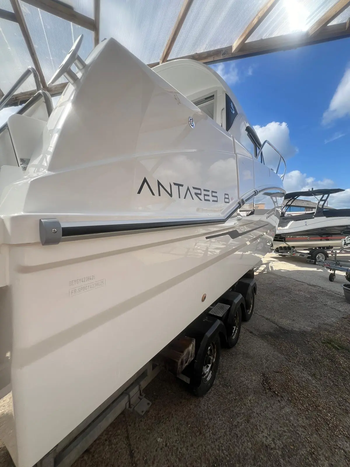 2025 Beneteau antares 8