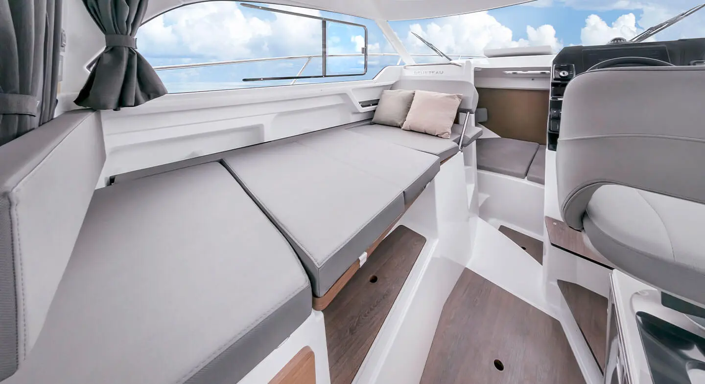 2025 Beneteau antares 8