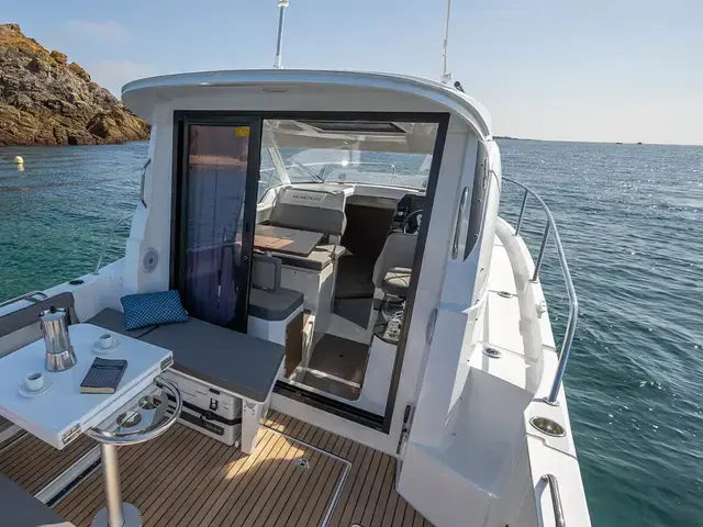 Beneteau Antares 8