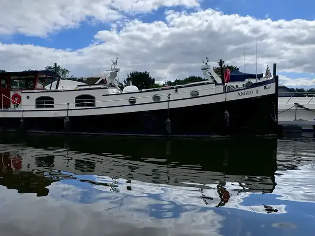 Central Craftworks Ltd 16.8m Replica Dutch Barge