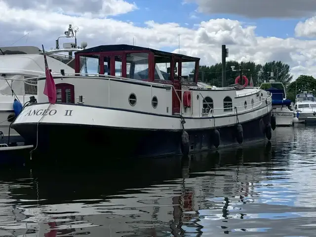 Central Craftworks Ltd 16.8m Replica Dutch Barge