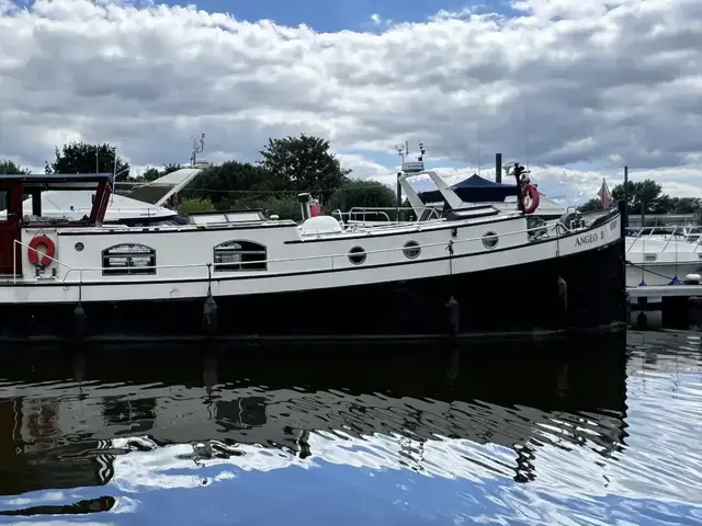 Central Craftworks Ltd 16.8m Replica Dutch Barge