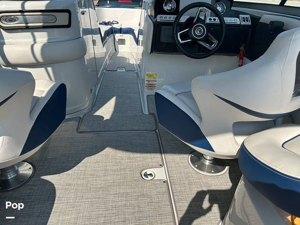 2021 Crownline 255 ss