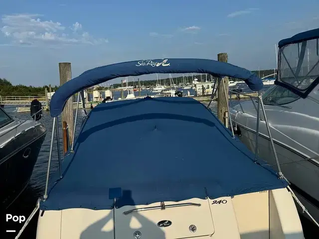 Sea Ray 240 Sundancer