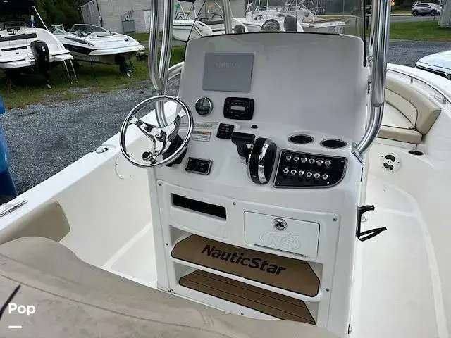 NauticStar Boats 2302 Legacy