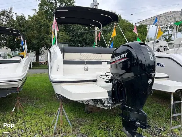 2021 Bayliner dx2200