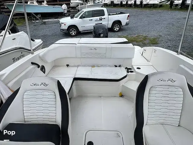 Sea Ray 210 SPX