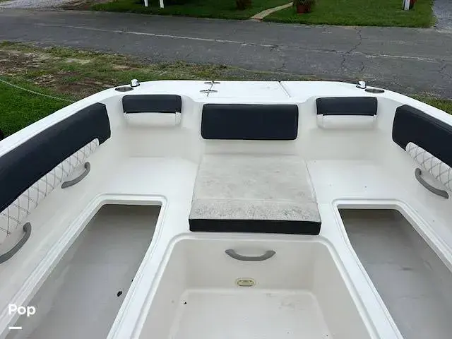 Bayliner Dx2200