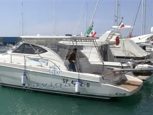 Cayman 43 Walkabout for sale in Italy for €165,000 (£137,653)