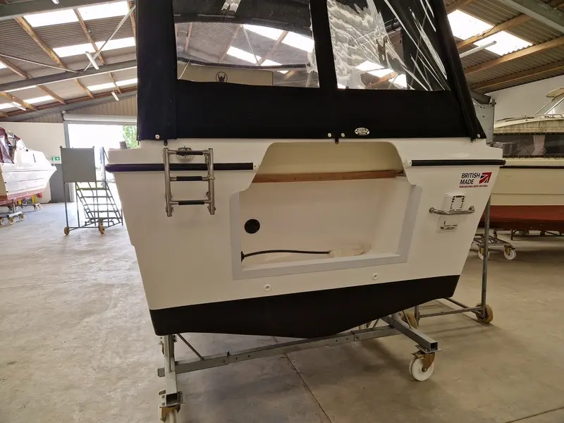 2024 Viking 260 wide beam highline spec