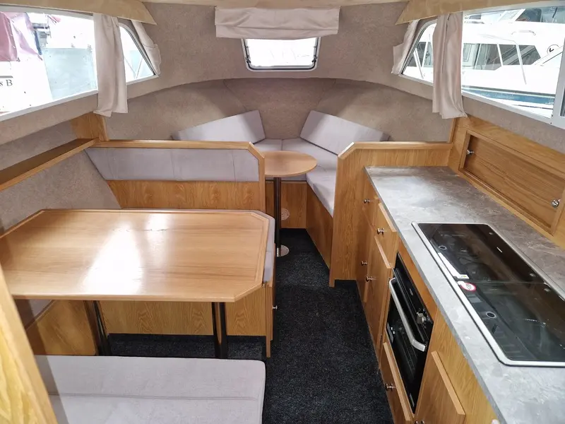 2024 Viking 260 wide beam highline spec