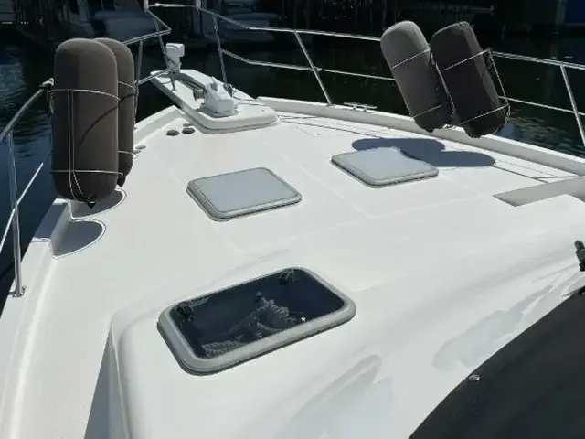 Meridian 490 Pilothouse