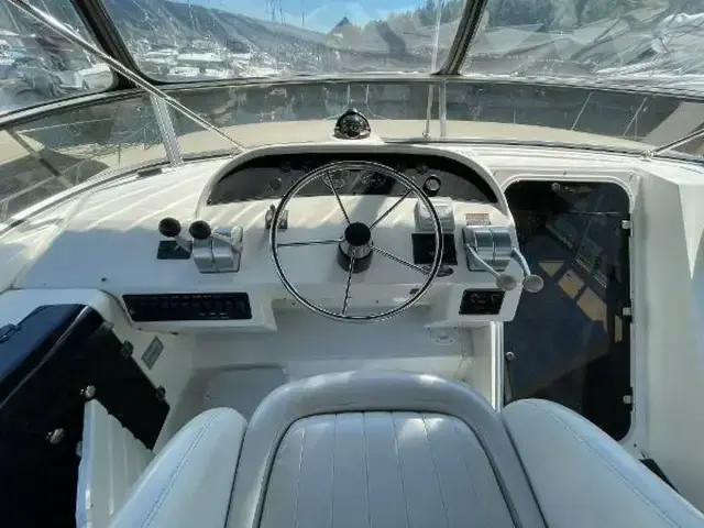 Meridian 490 Pilothouse