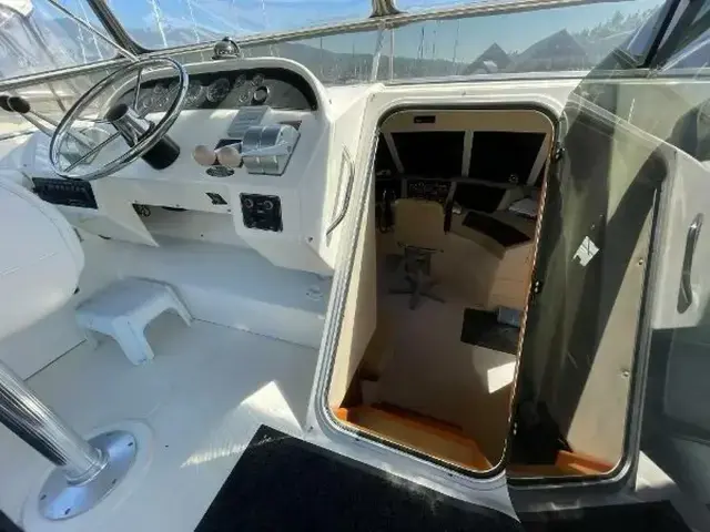 Meridian 490 Pilothouse