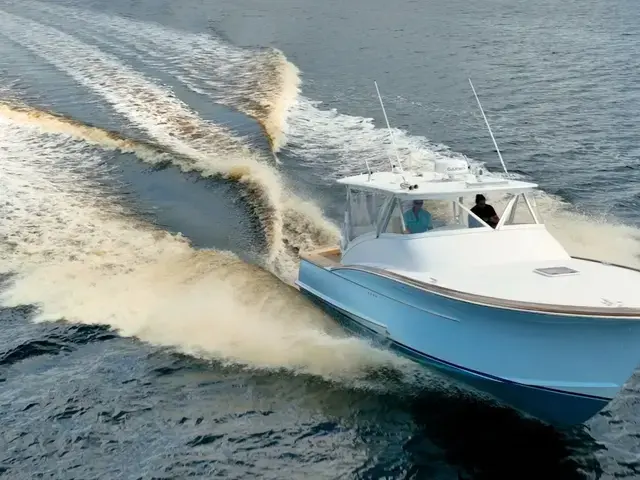 Winter Custom Yachts 38 Express