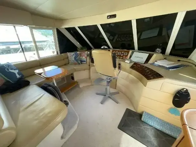 Meridian 490 Pilothouse