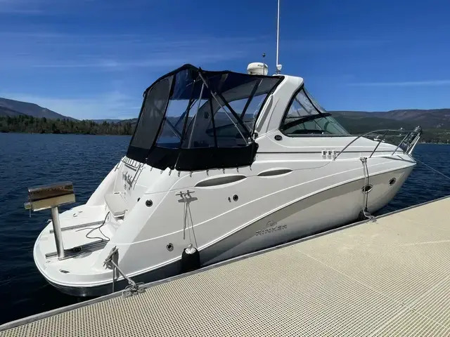 Rinker 350 Express Cruiser