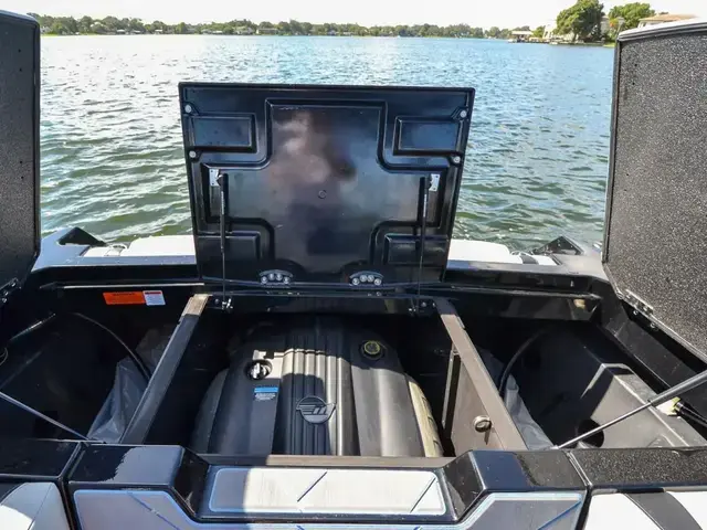 Malibu 23 Lsv