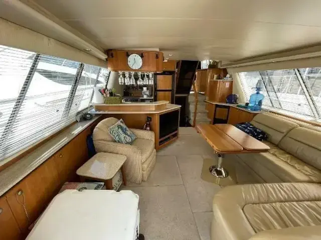 Meridian 490 Pilothouse