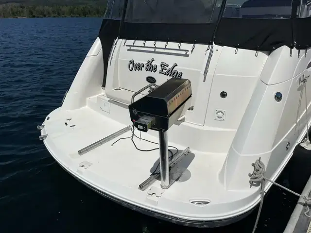 Rinker 350 Express Cruiser