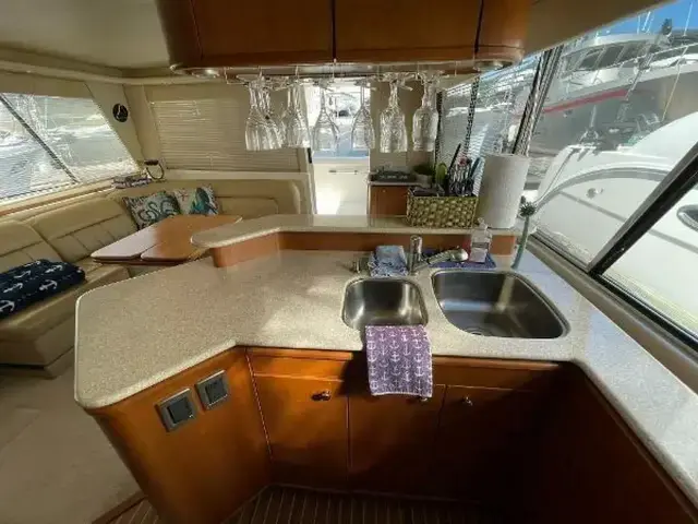 Meridian 490 Pilothouse