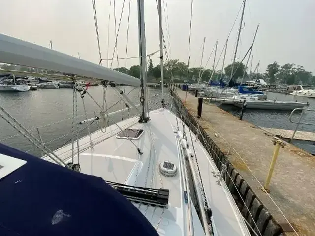 Catalina 355