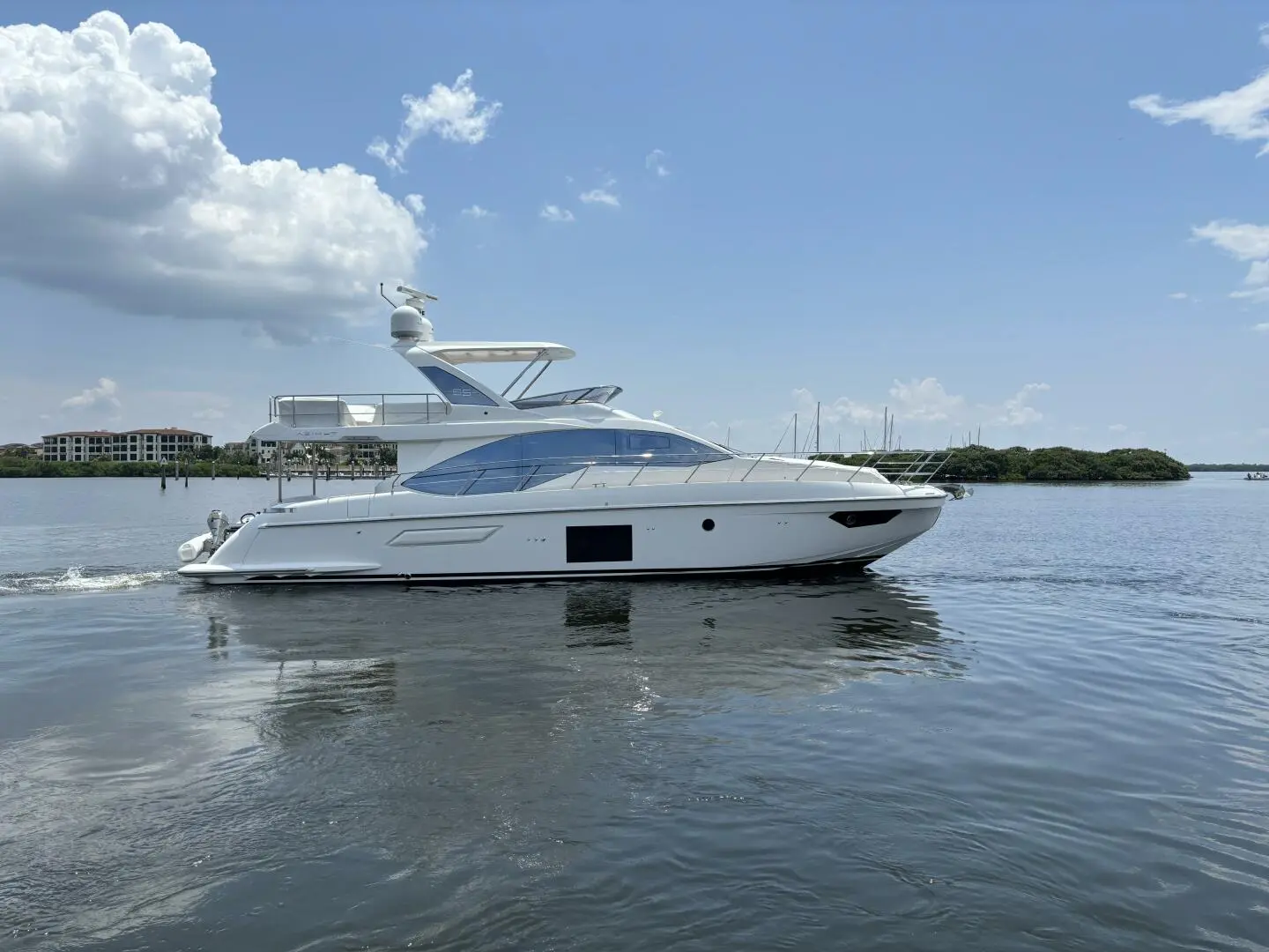 2019 Azimut 55 motor yacht