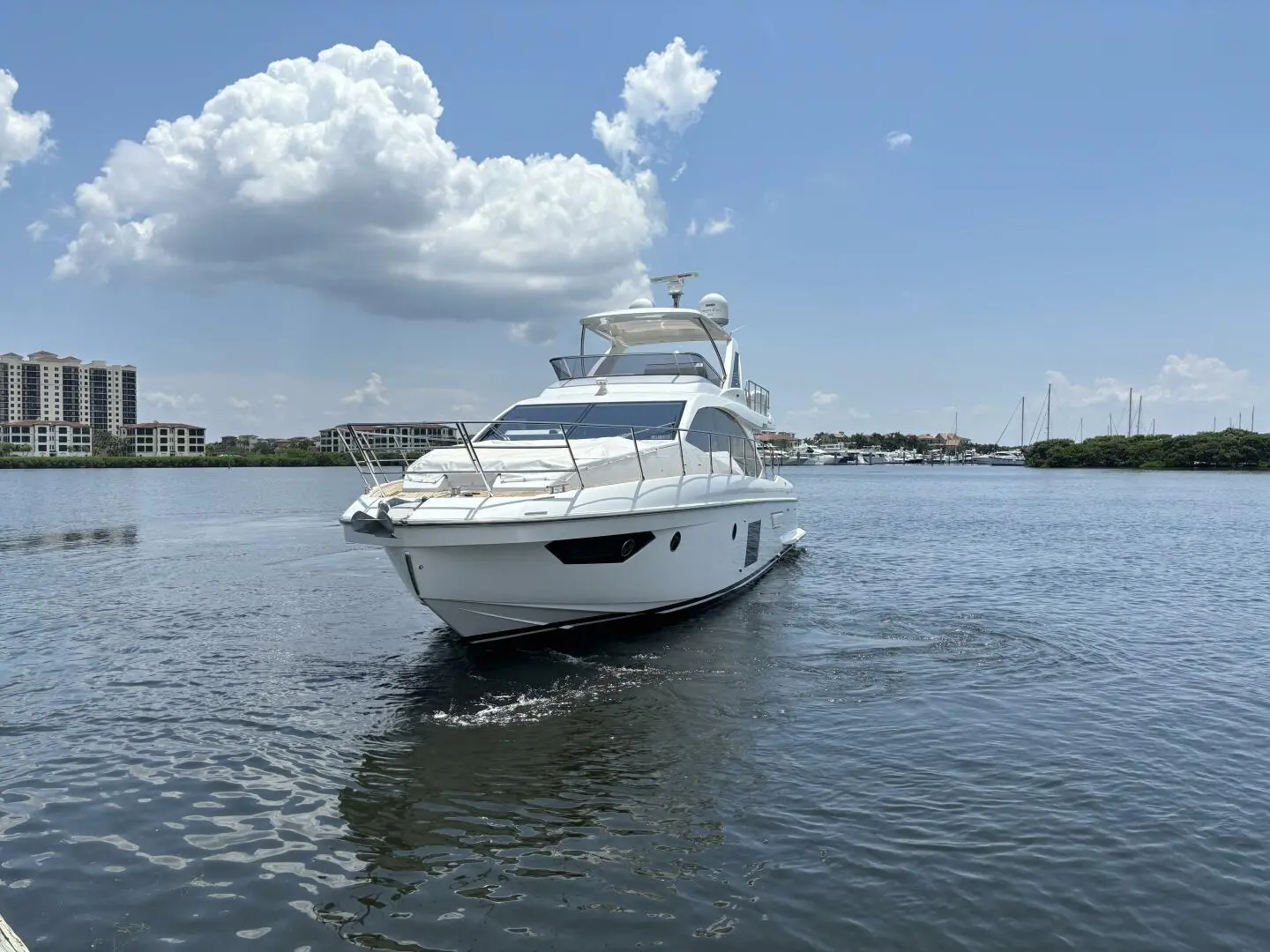 2019 Azimut 55 motor yacht