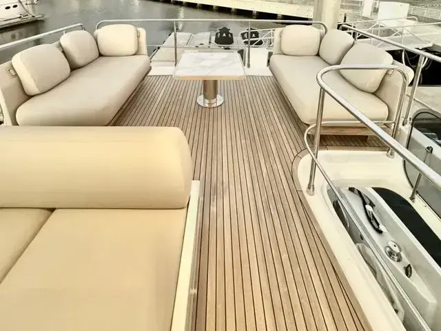 Azimut 55