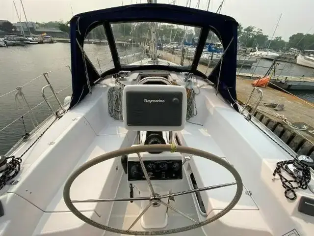 Catalina 355