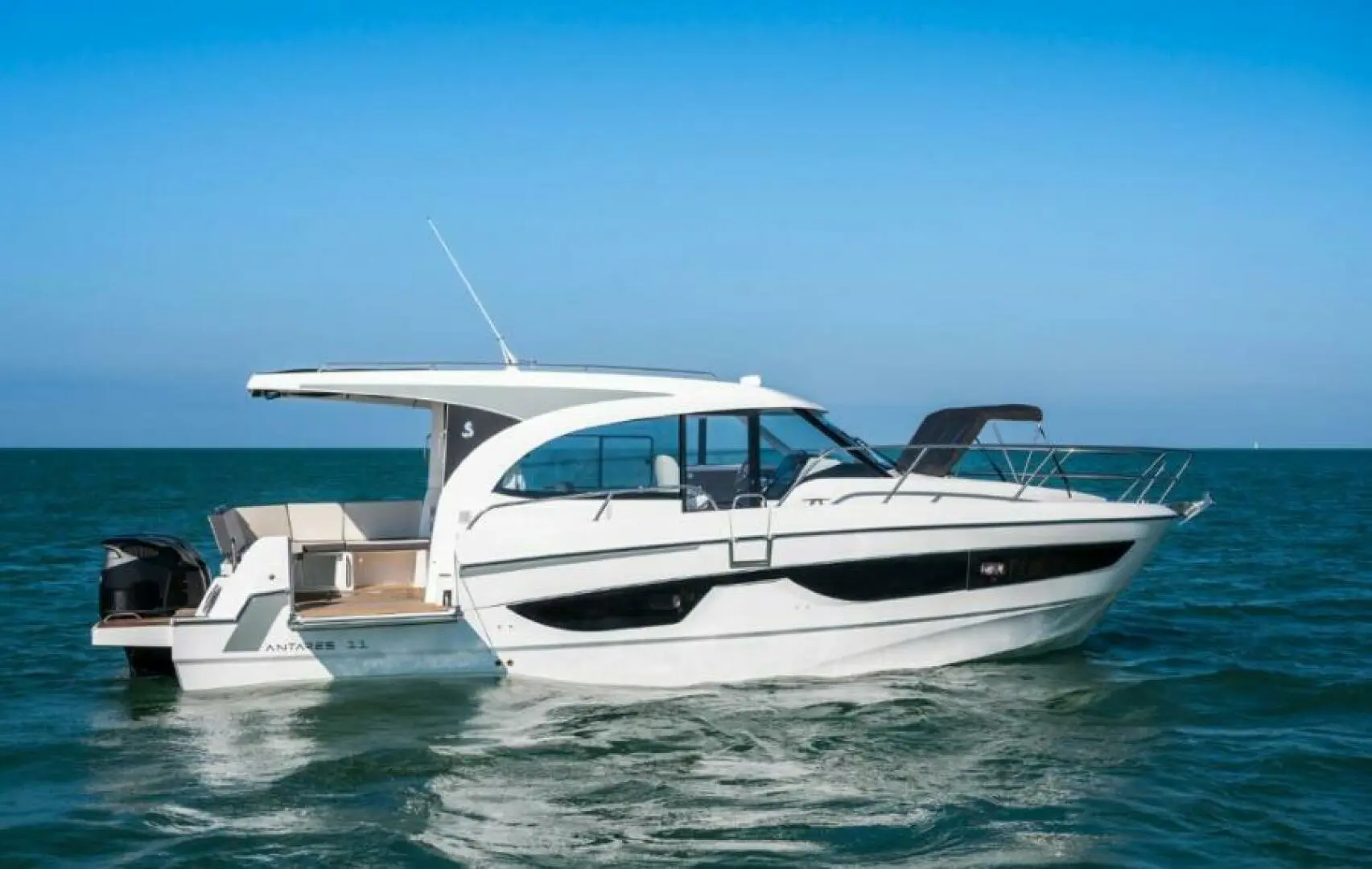 2025 Beneteau antares 11