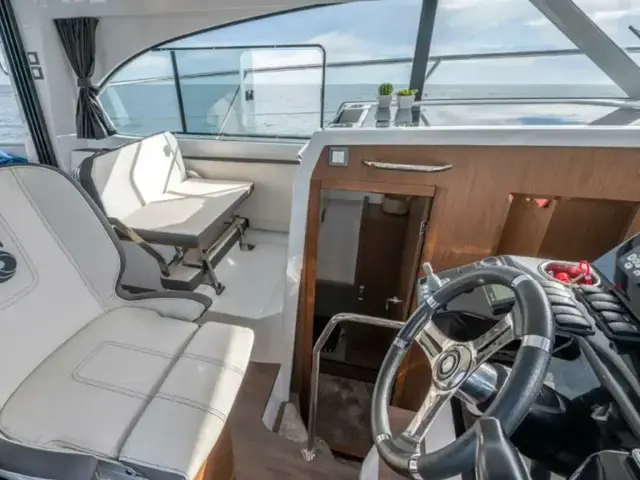 Beneteau Antares 11