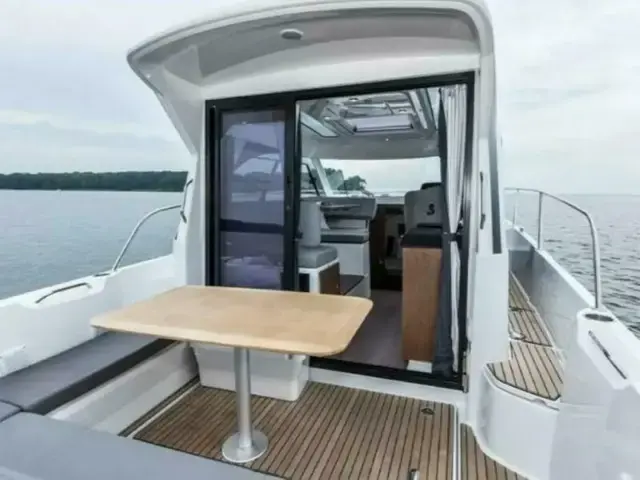 Beneteau Antares 9