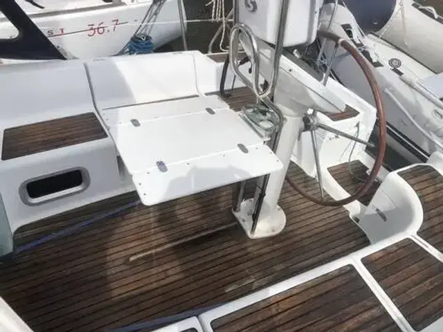 Jeanneau Sun Odyssey 37