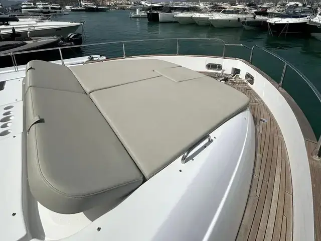 Azimut Magellano 43