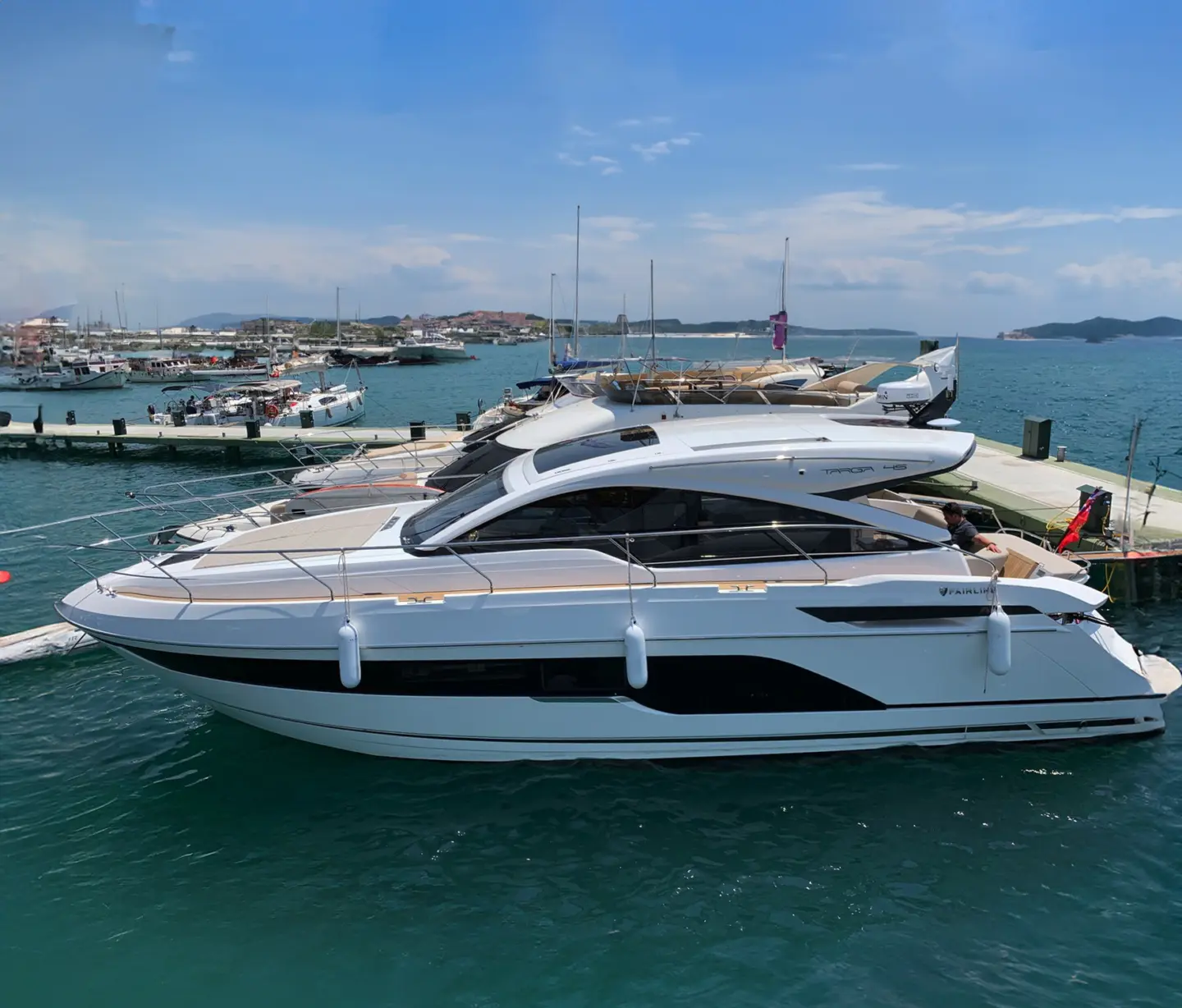 2021 Fairline 43-45