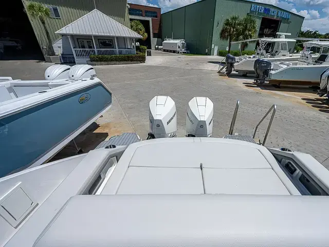 Sea Ray SLX 310 OB