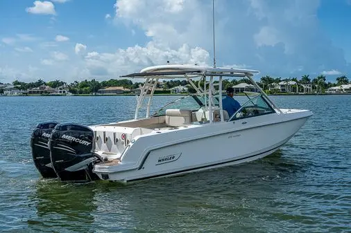 2018 Boston Whaler 270 vantage