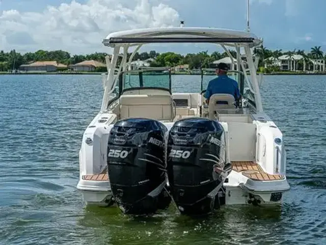 Boston Whaler 270 Vantage