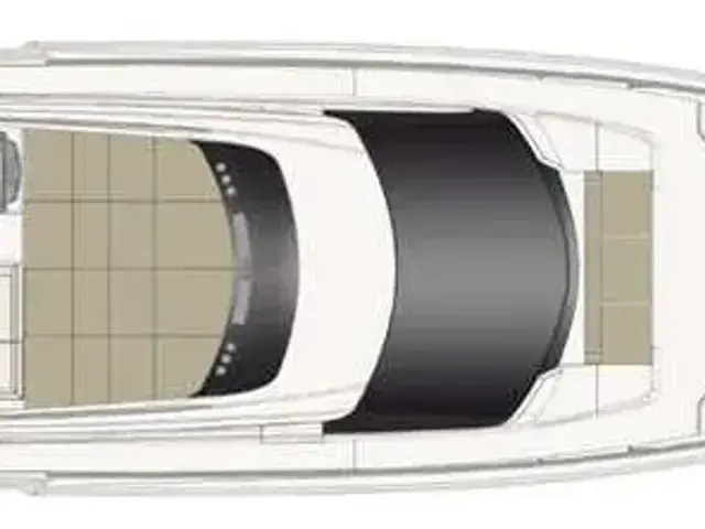 Ferretti Yachts 670