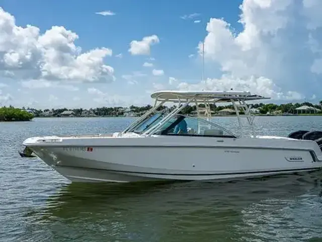 Boston Whaler 270 Vantage