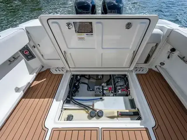 Boston Whaler 270 Vantage