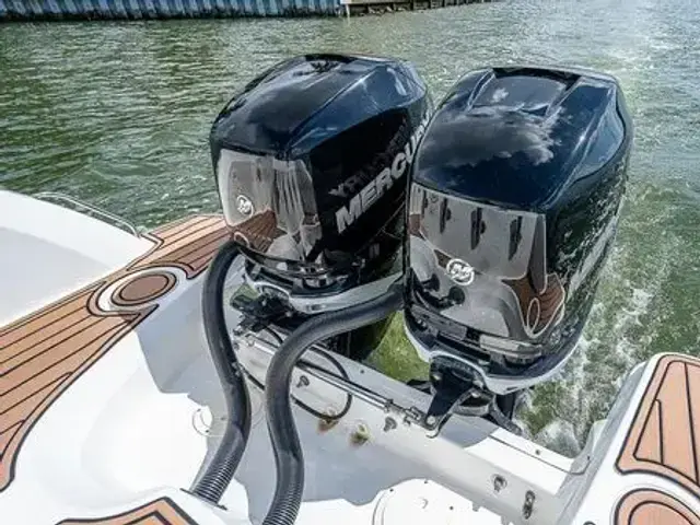 Boston Whaler 270 Vantage