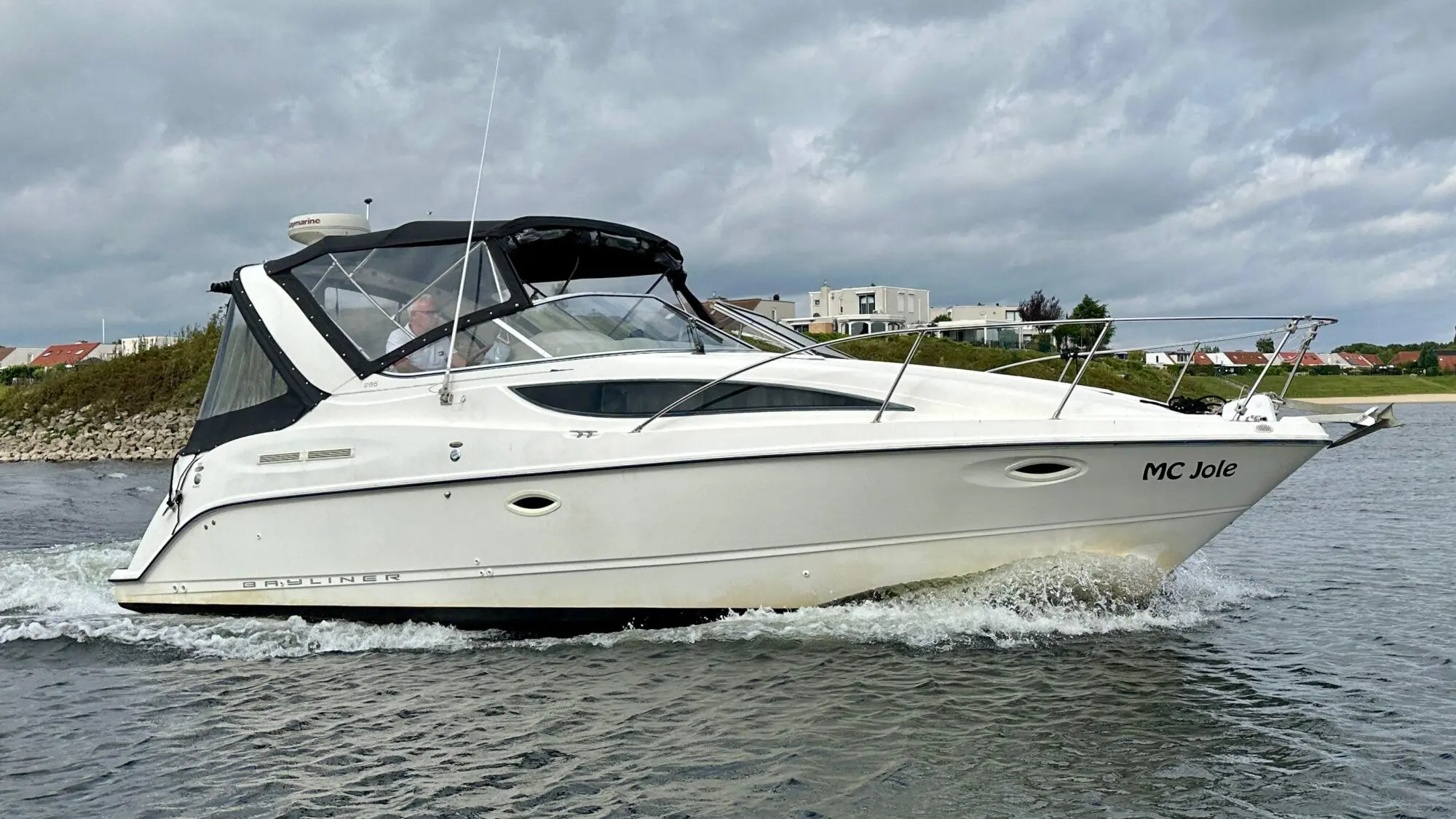 2000 Bayliner 285 cruiser