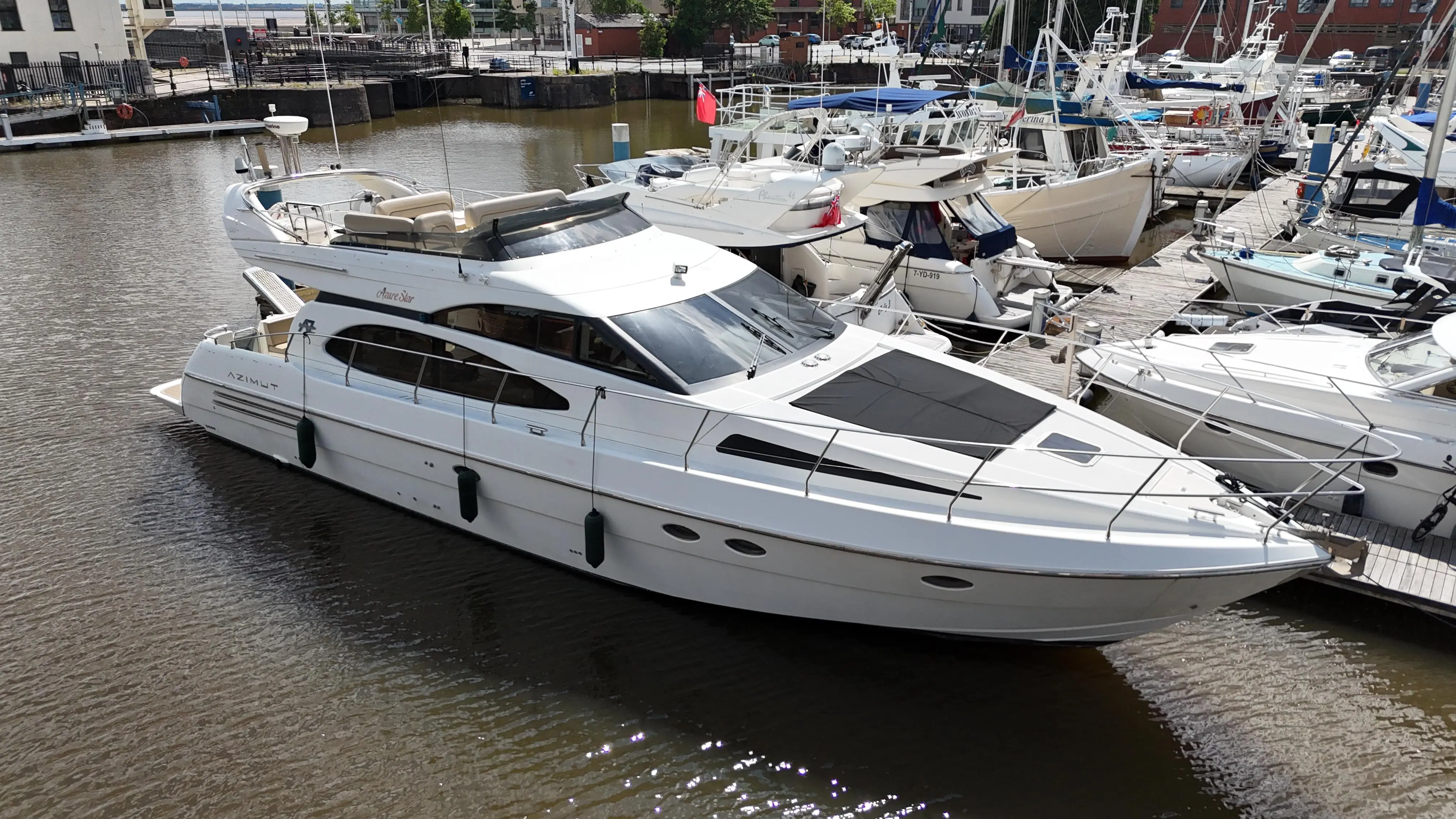 1996 Azimut 54