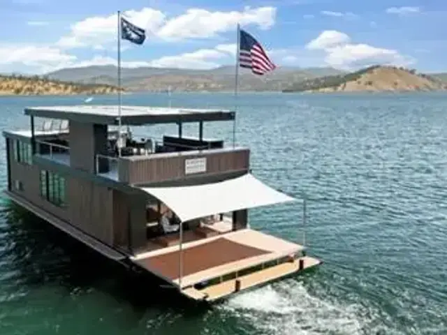 Houseboat Custom