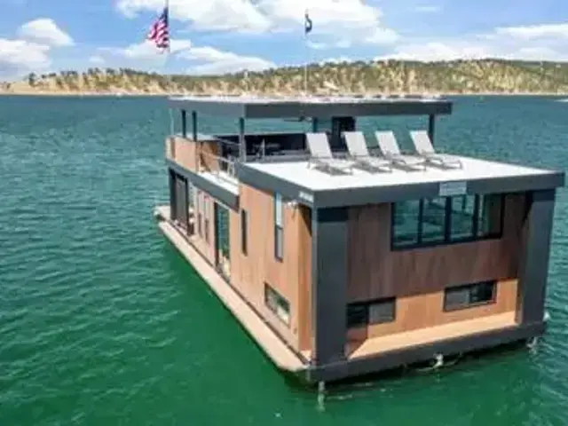 Houseboat Custom