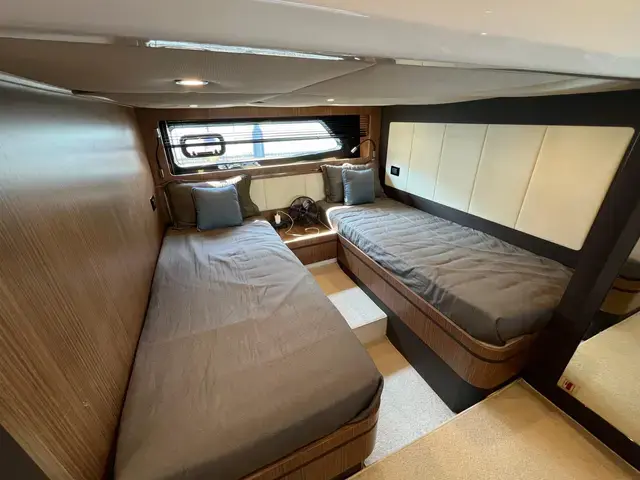 Azimut Atlantis 43